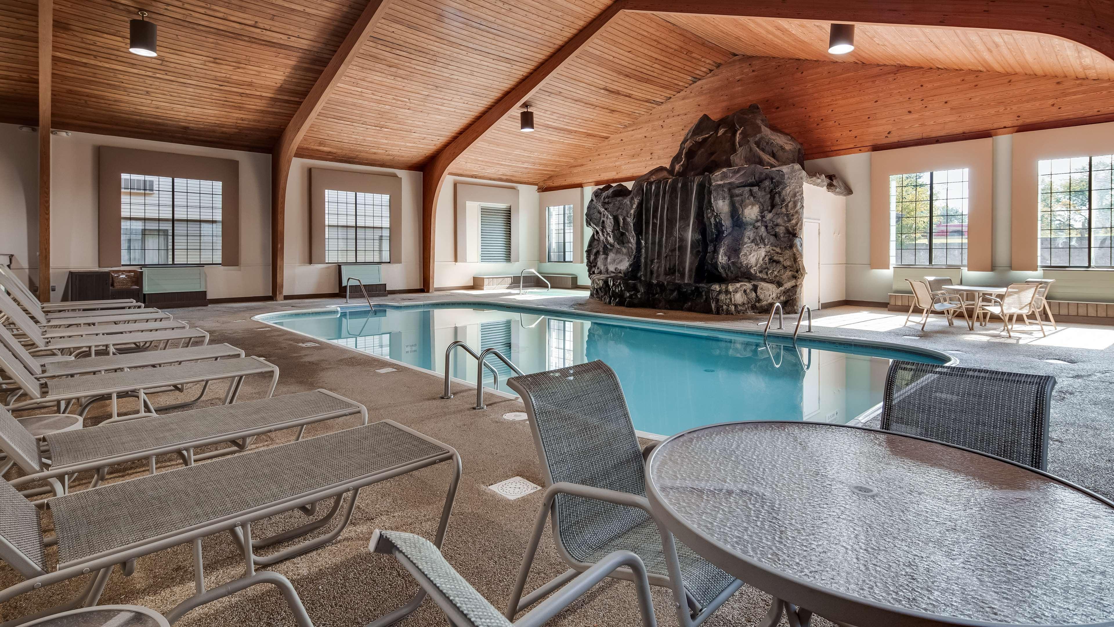 Best Western Lapeer Inn Exterior photo
